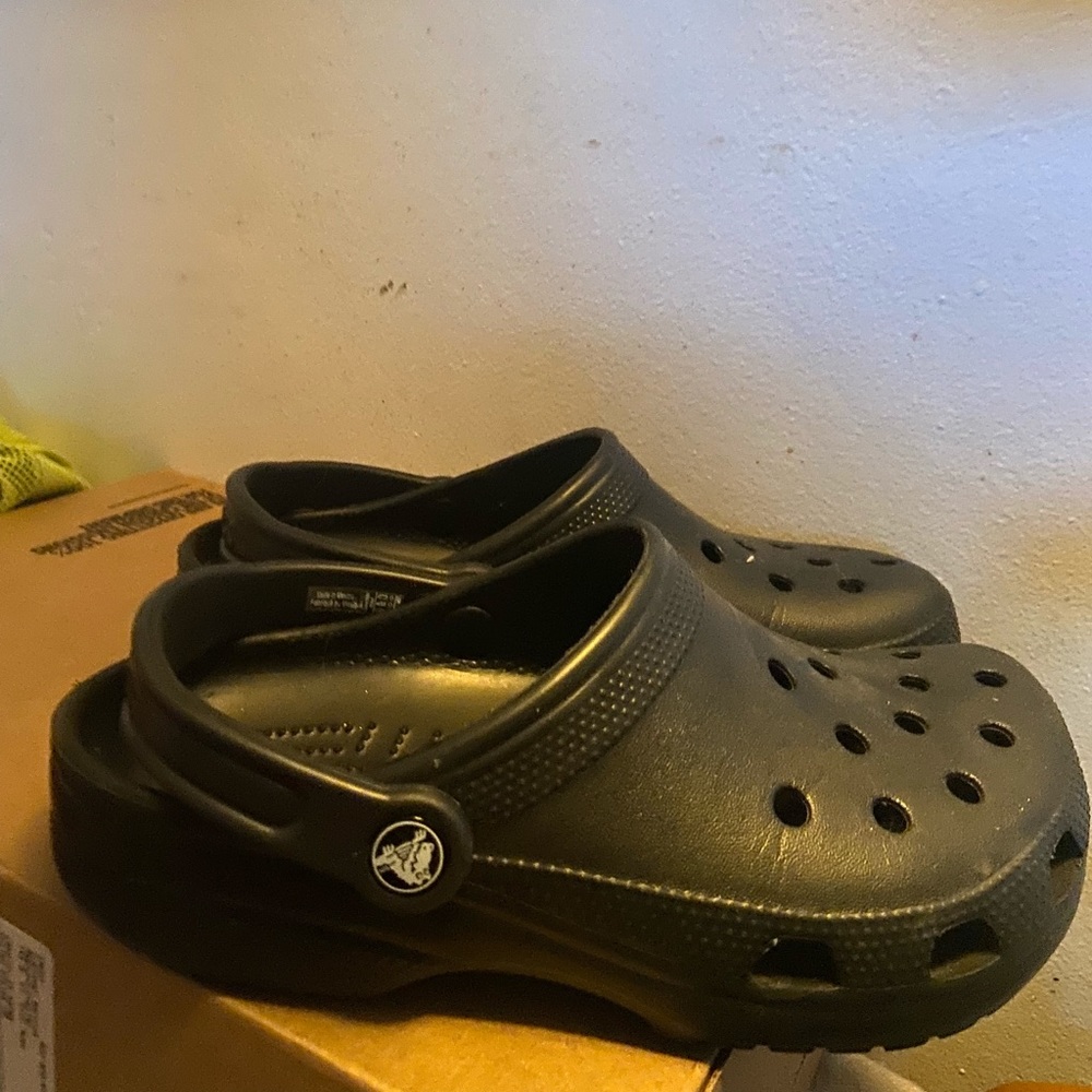 Black crocs- Women size 7/ Men size 5
